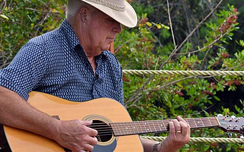 Music-tutor-David-Poole