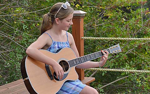 Music-tutor-Zara